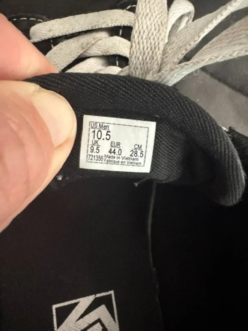 Vans skateboard shoes